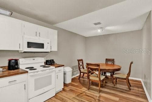 451 HUNTER CIRCLE — photo 4 of 25