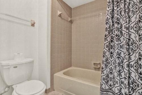 451 HUNTER CIRCLE — photo 19 of 25