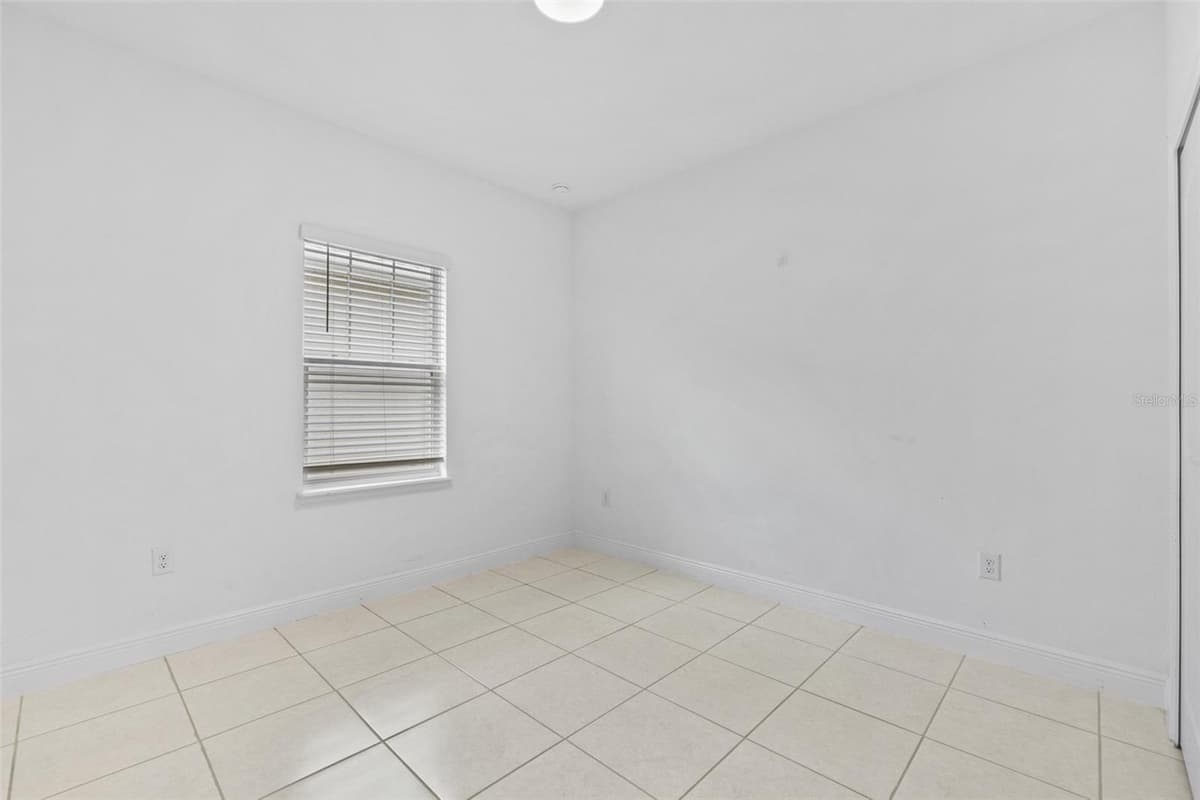 5303 CALADESI — photo 21 of 48