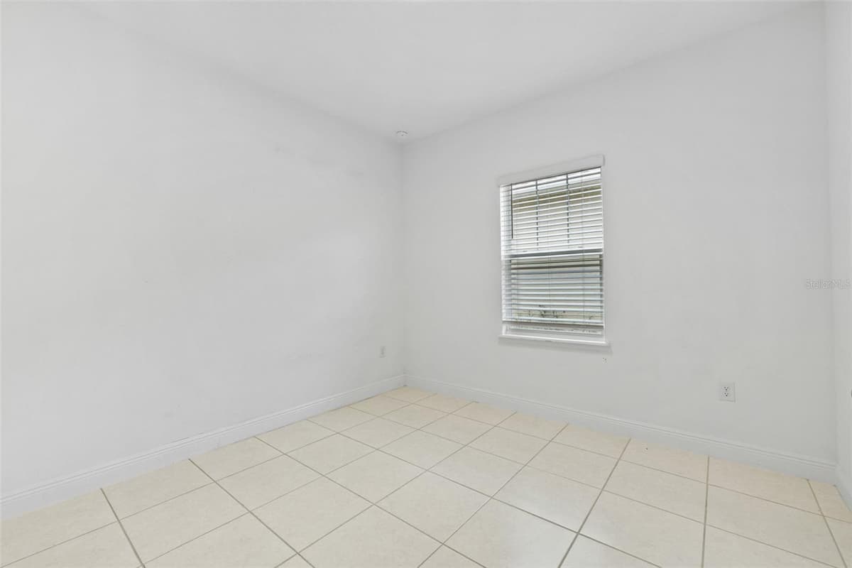 5303 CALADESI — photo 19 of 48