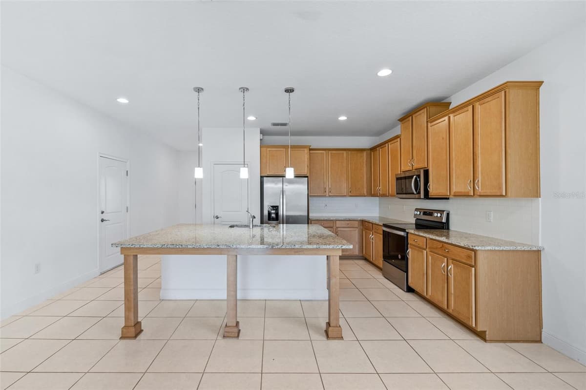 5303 CALADESI — photo 9 of 48