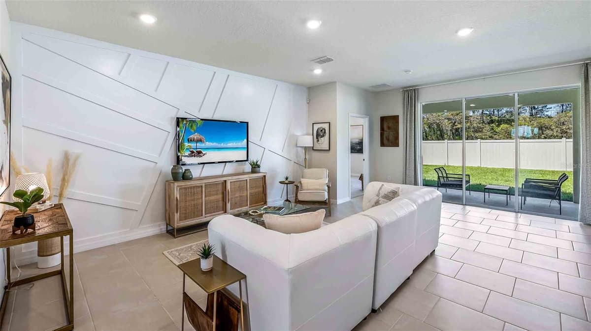 6607 FLINT CREEK DRIVE — photo 11 of 14