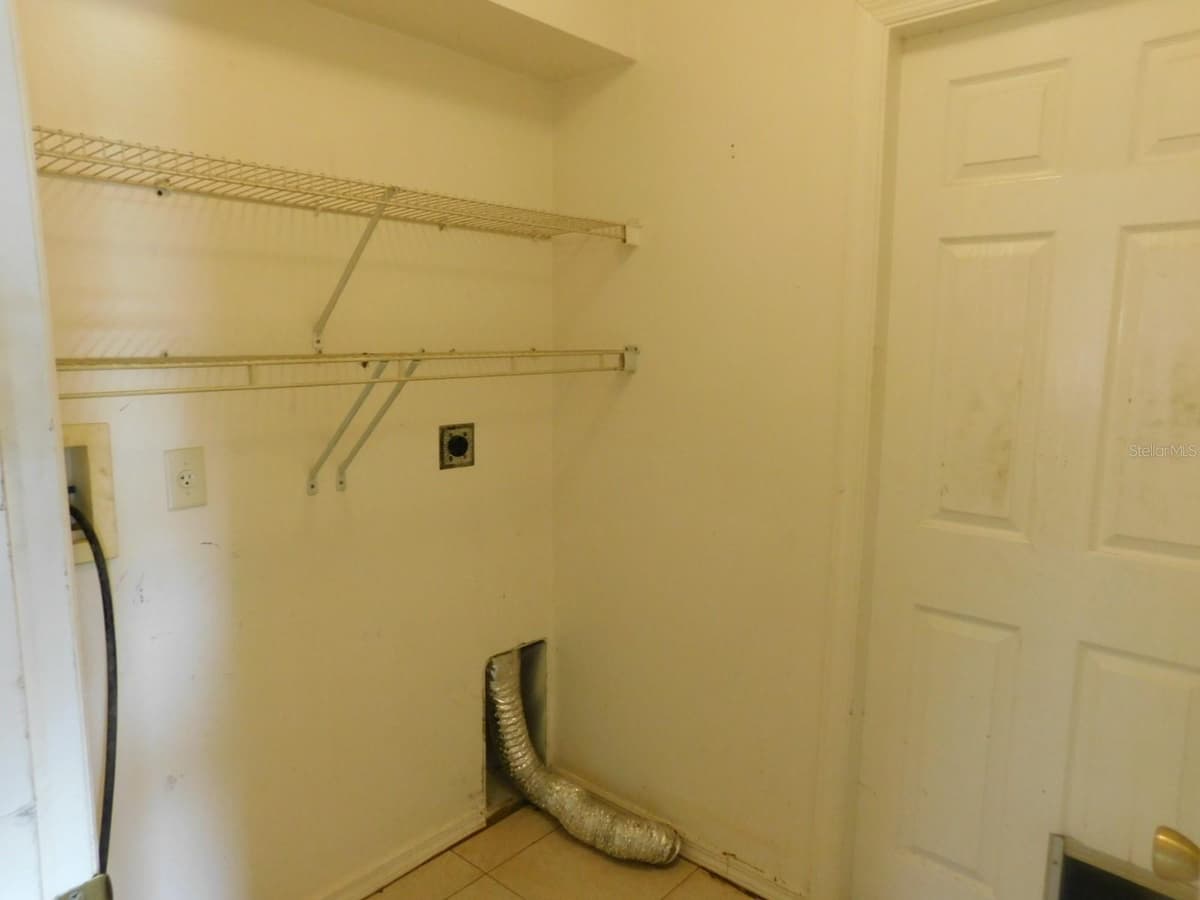 2637 TISHMAN AVENUE — photo 8 of 14