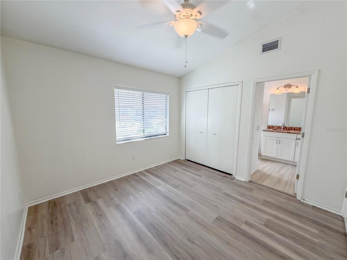 3460 COUNTRYSIDE BOULEVARD — photo 12 of 22