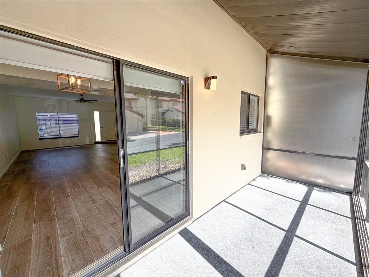 3460 COUNTRYSIDE BOULEVARD — photo 18 of 22