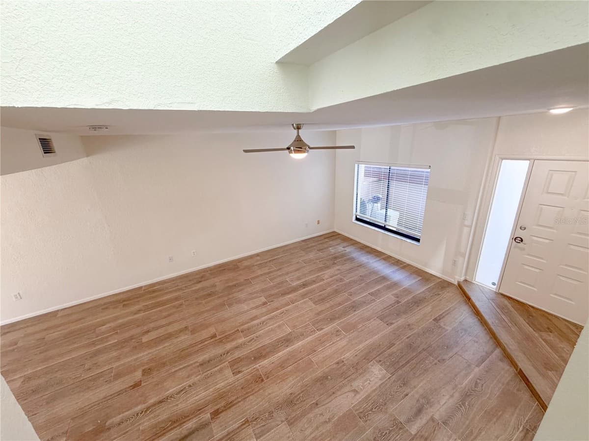 3460 COUNTRYSIDE BOULEVARD — photo 16 of 22