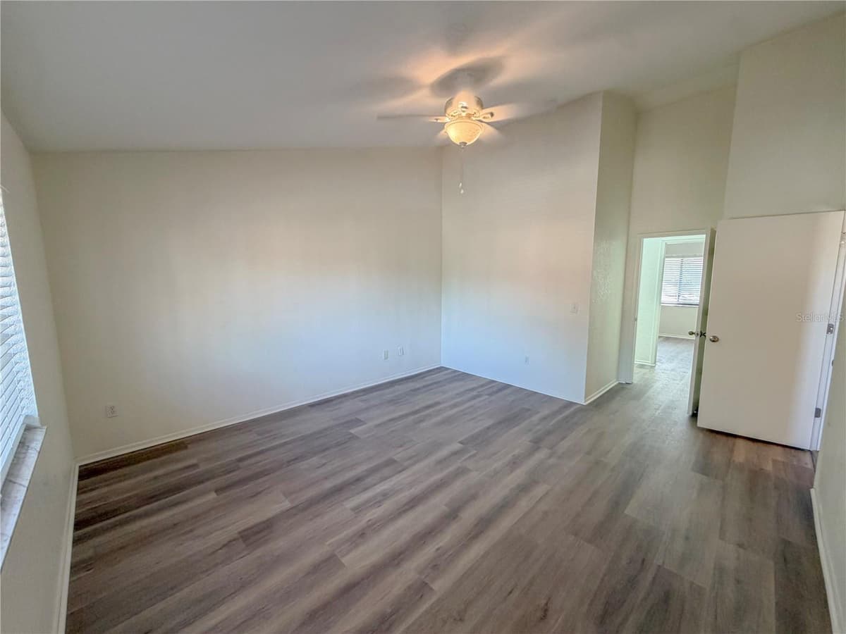 3460 COUNTRYSIDE BOULEVARD — photo 7 of 22