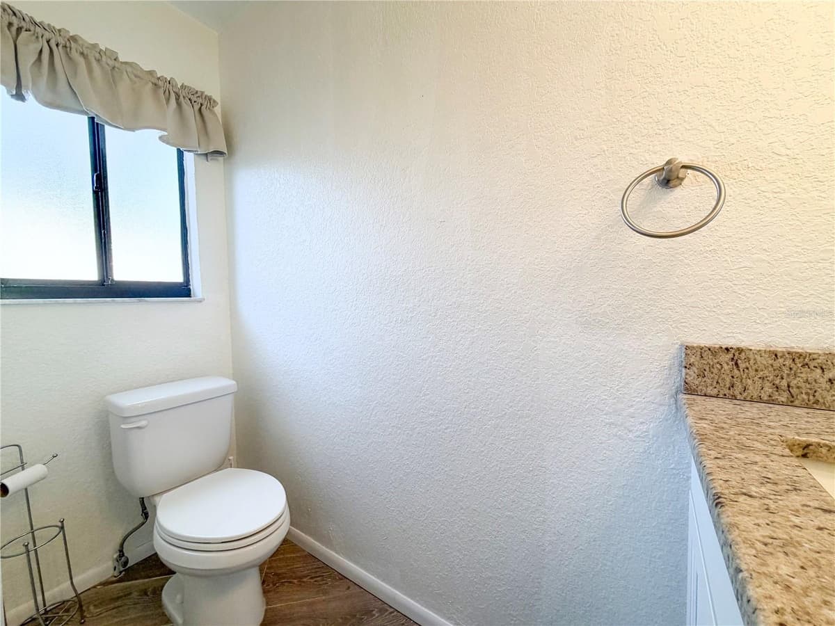3460 COUNTRYSIDE BOULEVARD — photo 17 of 22