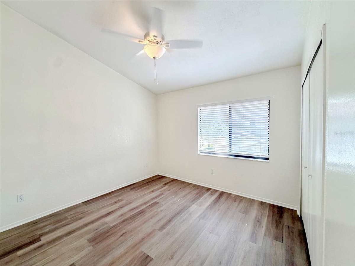 3460 COUNTRYSIDE BOULEVARD — photo 11 of 22