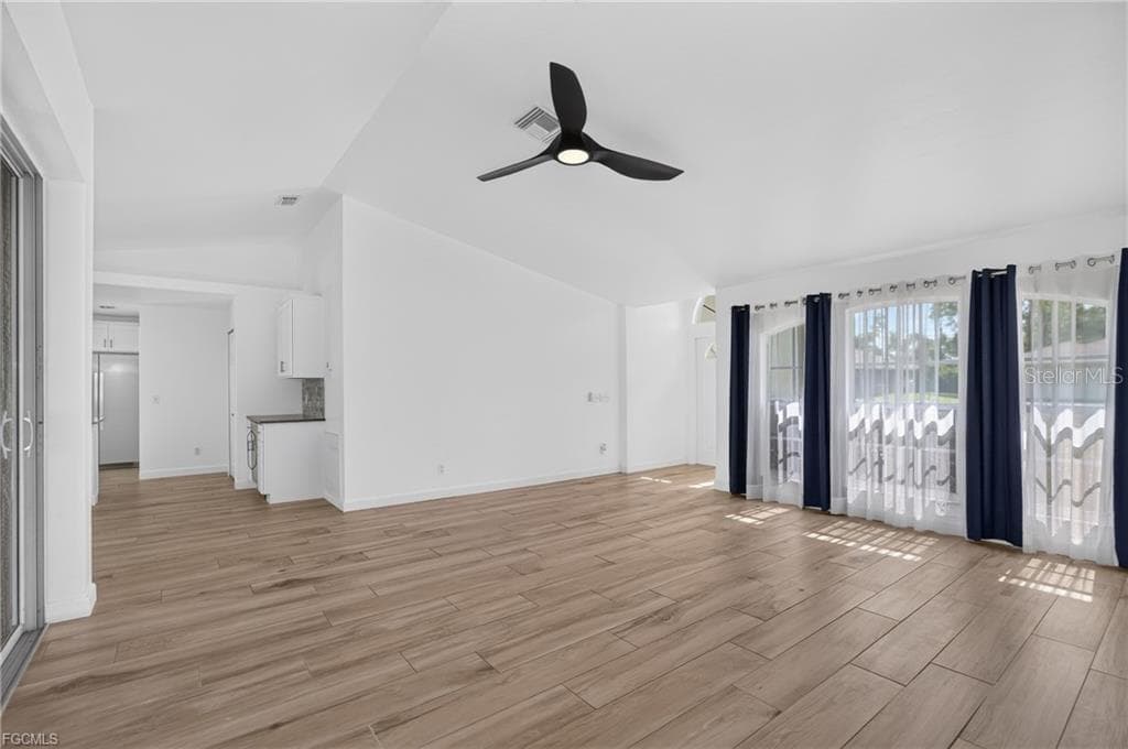 2522 18TH AVENUE — photo 4 of 50
