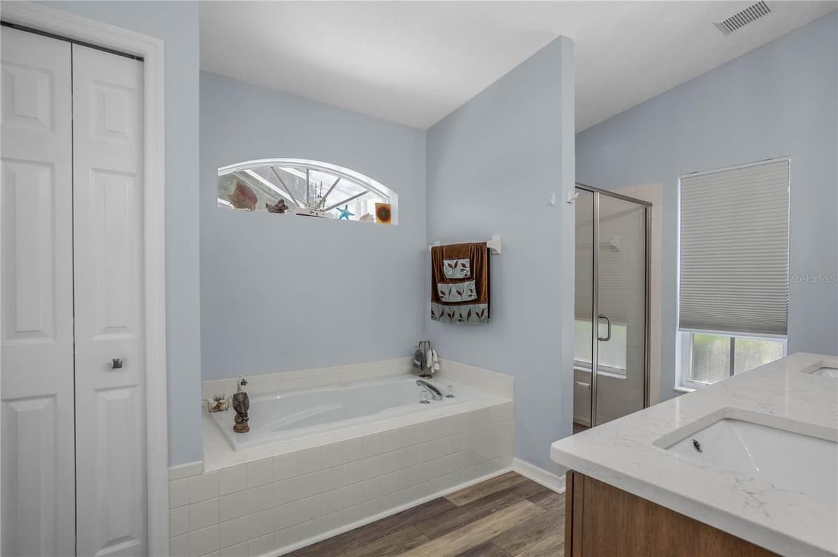 3048 BALMORAL COURT — photo 21 of 41