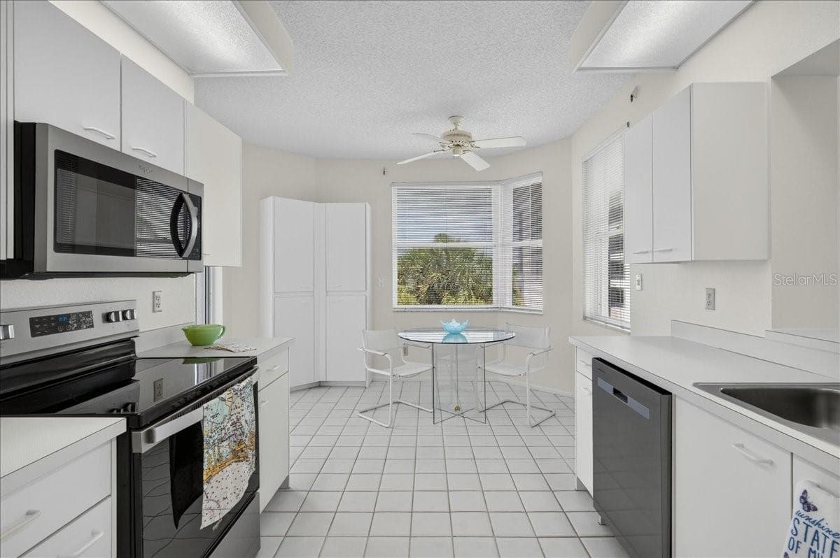 8001 SAILBOAT KEY BOULEVARD — photo 10 of 97