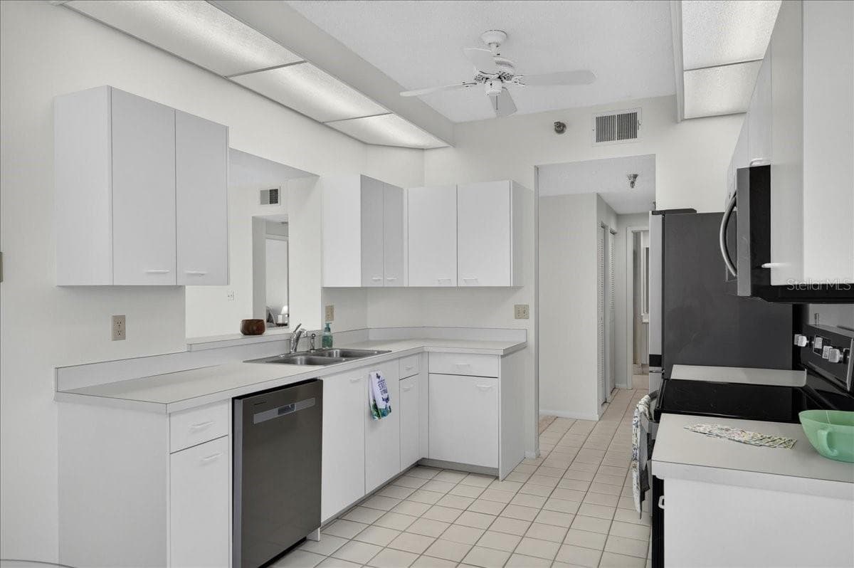 8001 SAILBOAT KEY BOULEVARD — photo 12 of 97