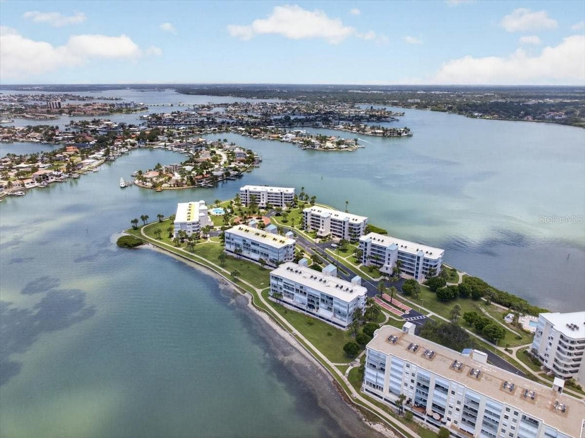 8001 SAILBOAT KEY BOULEVARD — photo 84 of 97