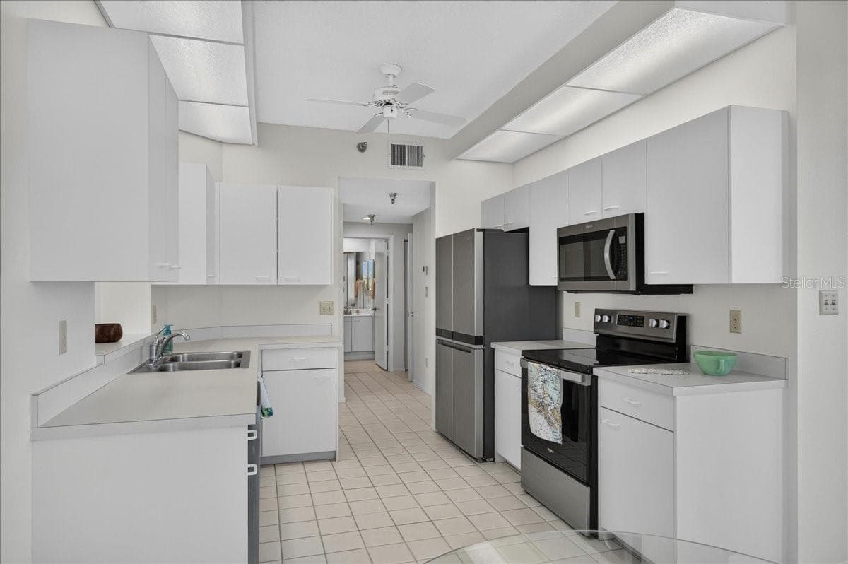 8001 SAILBOAT KEY BOULEVARD — photo 13 of 97