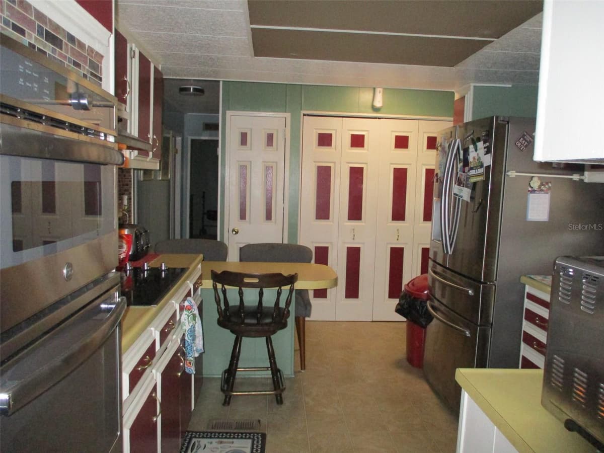 38536 CONE DRIVE — photo 4 of 29