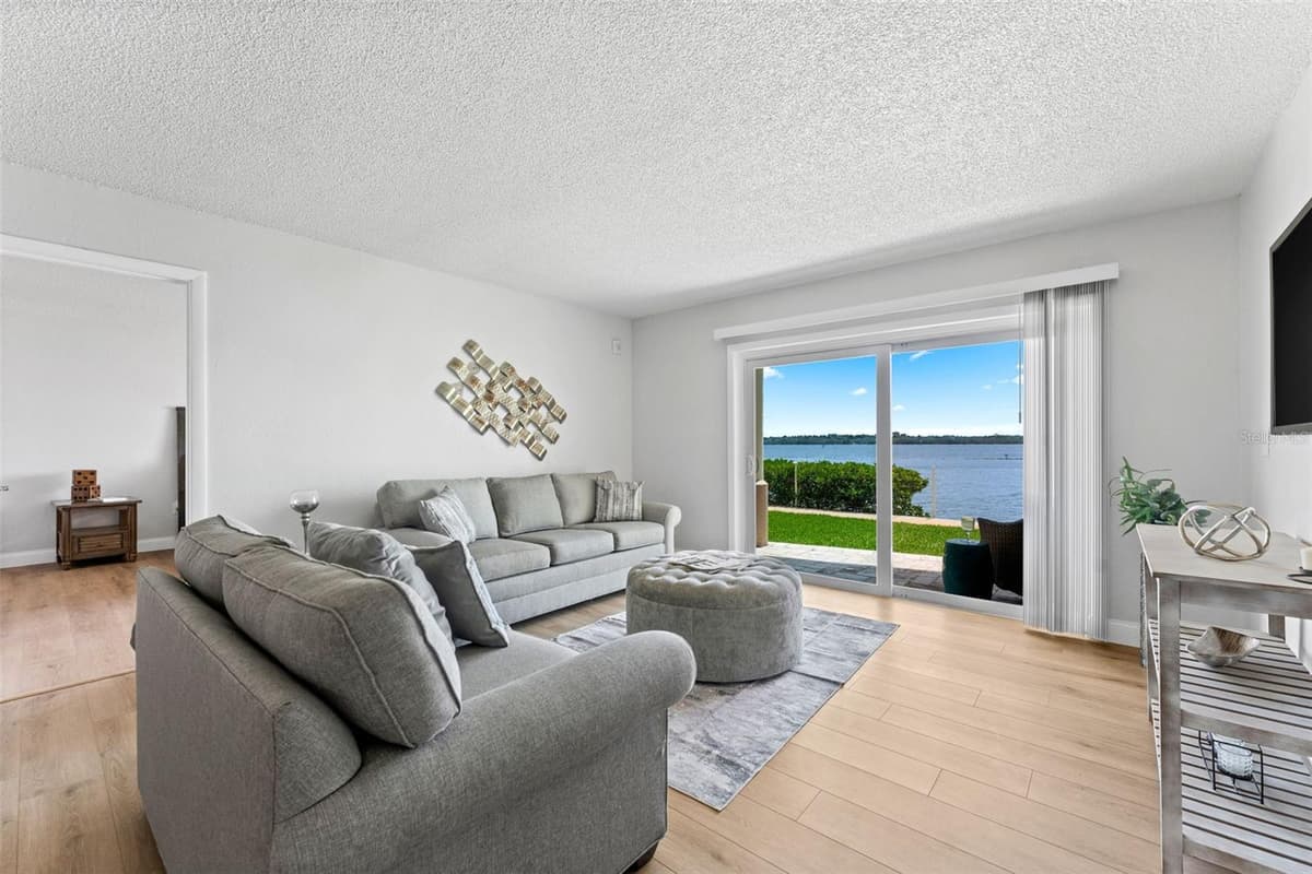 3606 PENINSULA DRIVE — photo 16 of 49