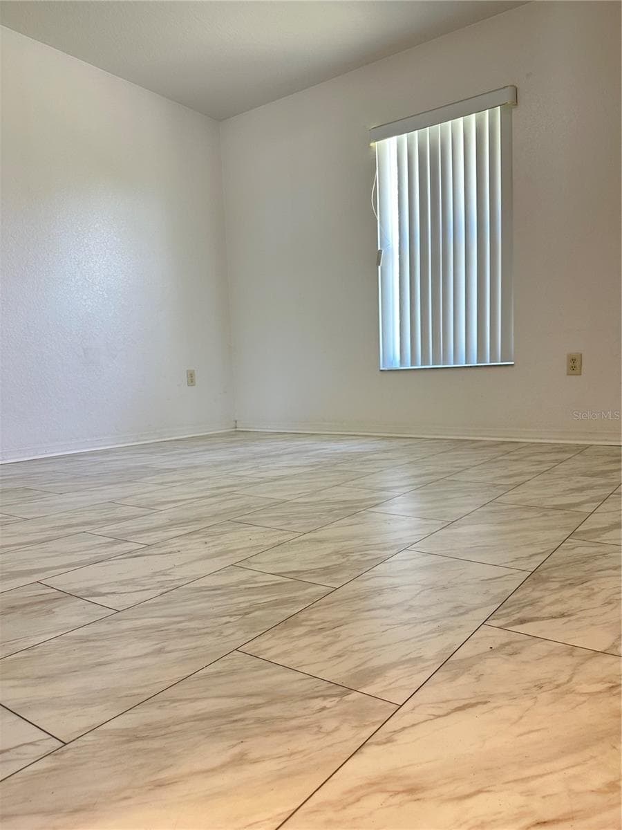 3142 132ND LANE — photo 8 of 18