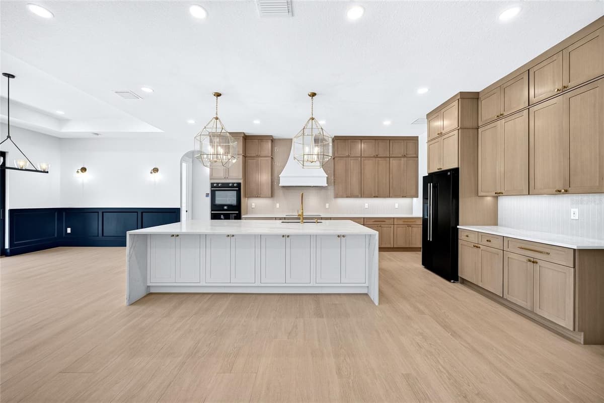 14800 MIM PLACE — photo 10 of 84