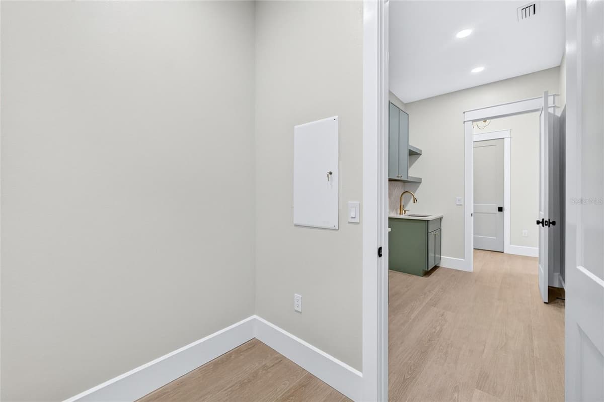 14800 MIM PLACE — photo 72 of 84