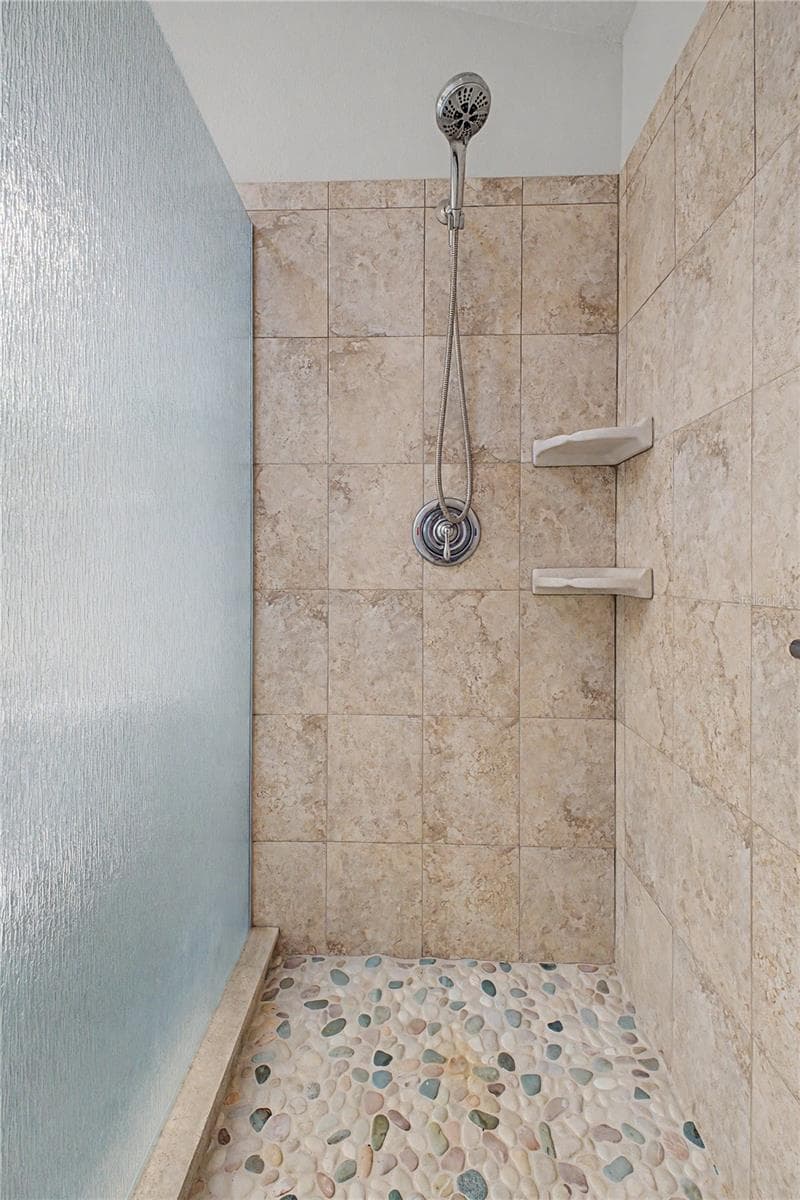 11430 KINGSTREE COURT — photo 34 of 63