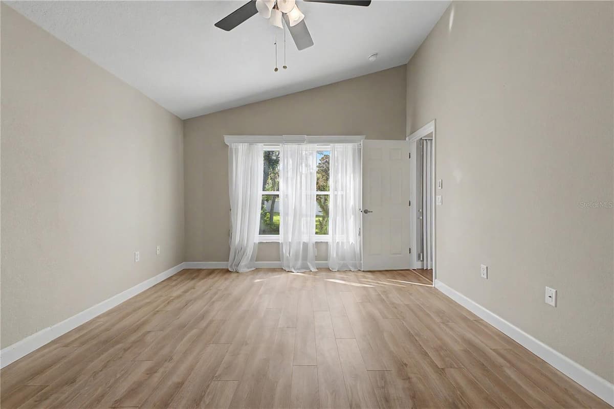 11430 KINGSTREE COURT — photo 31 of 63