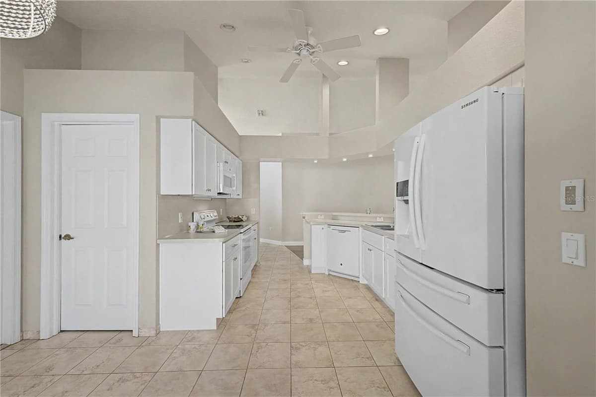 11430 KINGSTREE COURT — photo 17 of 63