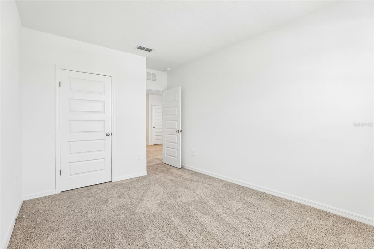 4003 VALERIAN WAY — photo 31 of 35