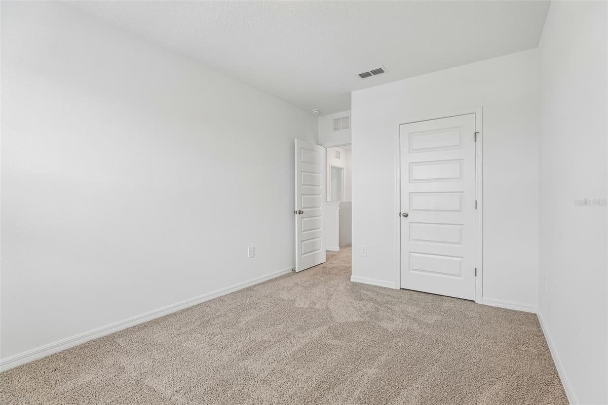 4003 VALERIAN WAY — photo 33 of 35