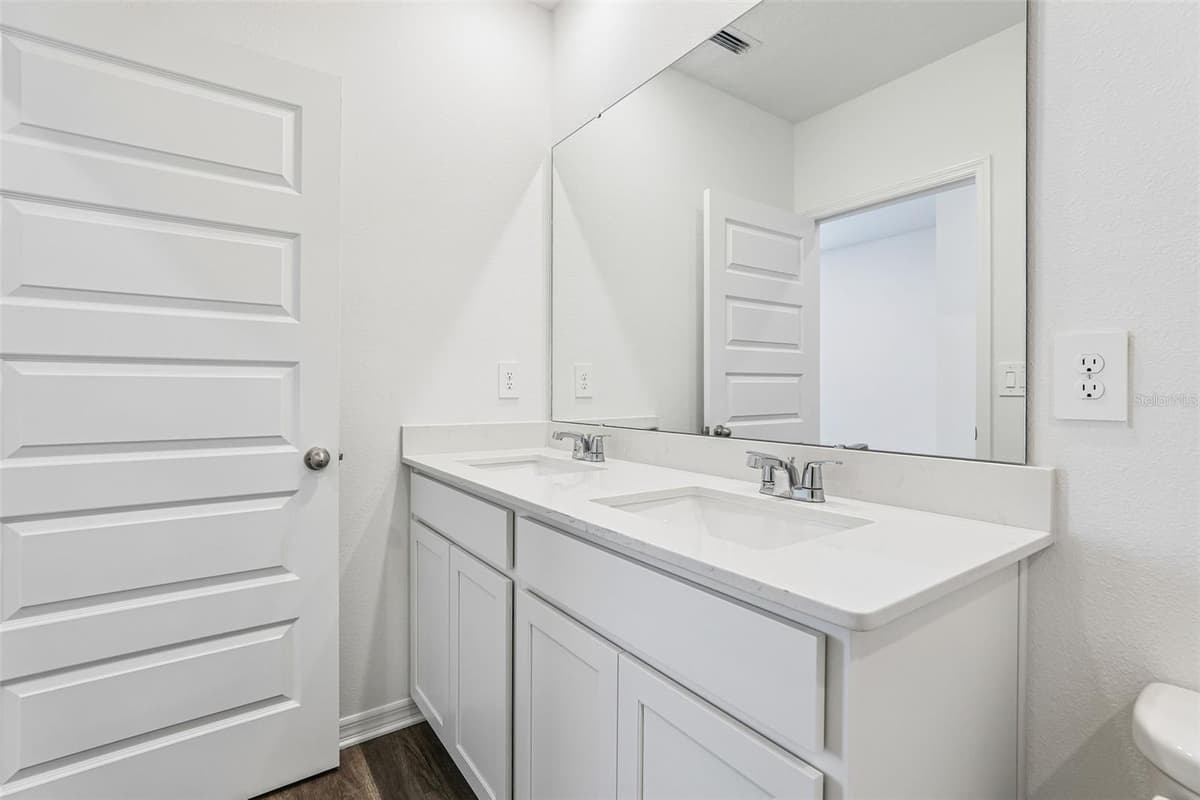 4003 VALERIAN WAY — photo 17 of 35