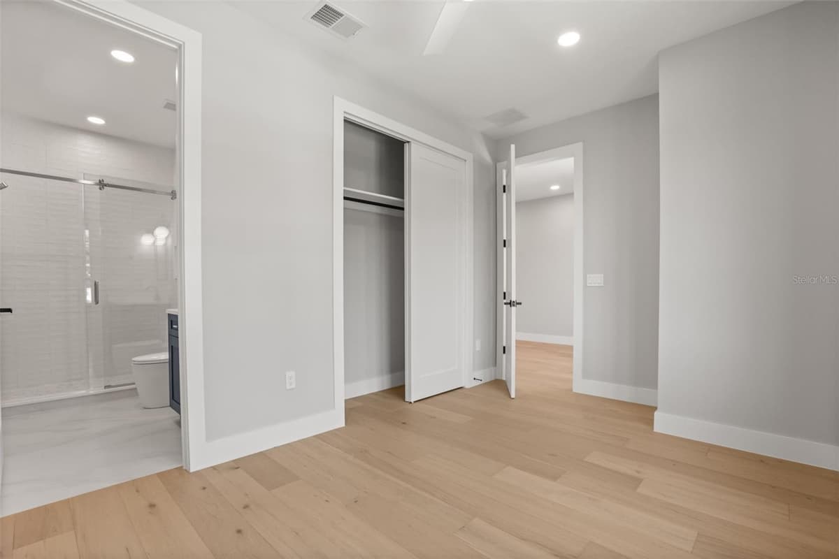 2422 MUSSELWHITE AVENUE — photo 27 of 37