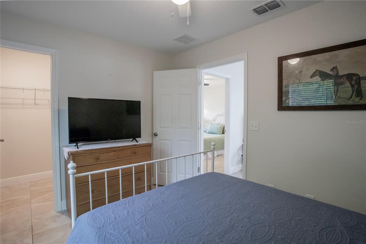 1202 DEWEY STREET — photo 14 of 30