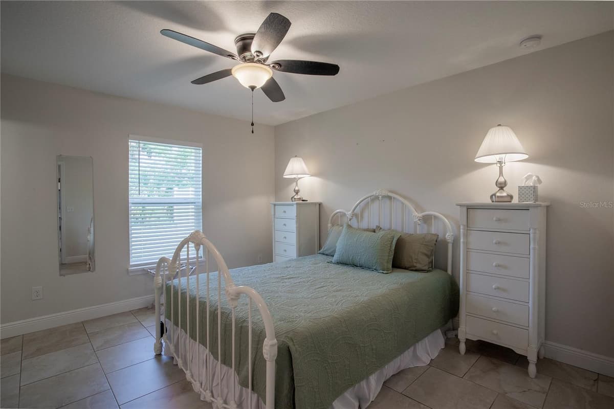 1202 DEWEY STREET — photo 16 of 30