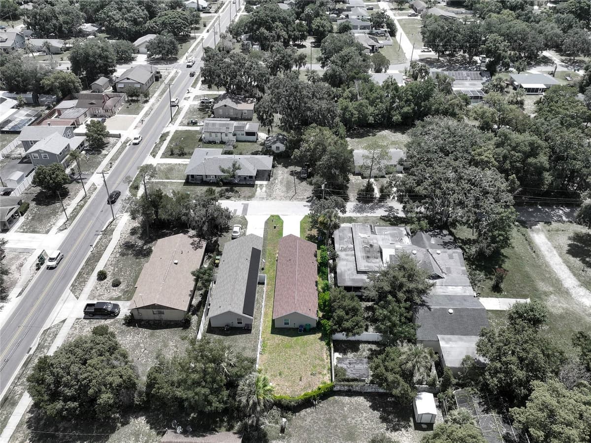 1202 DEWEY STREET — photo 28 of 30
