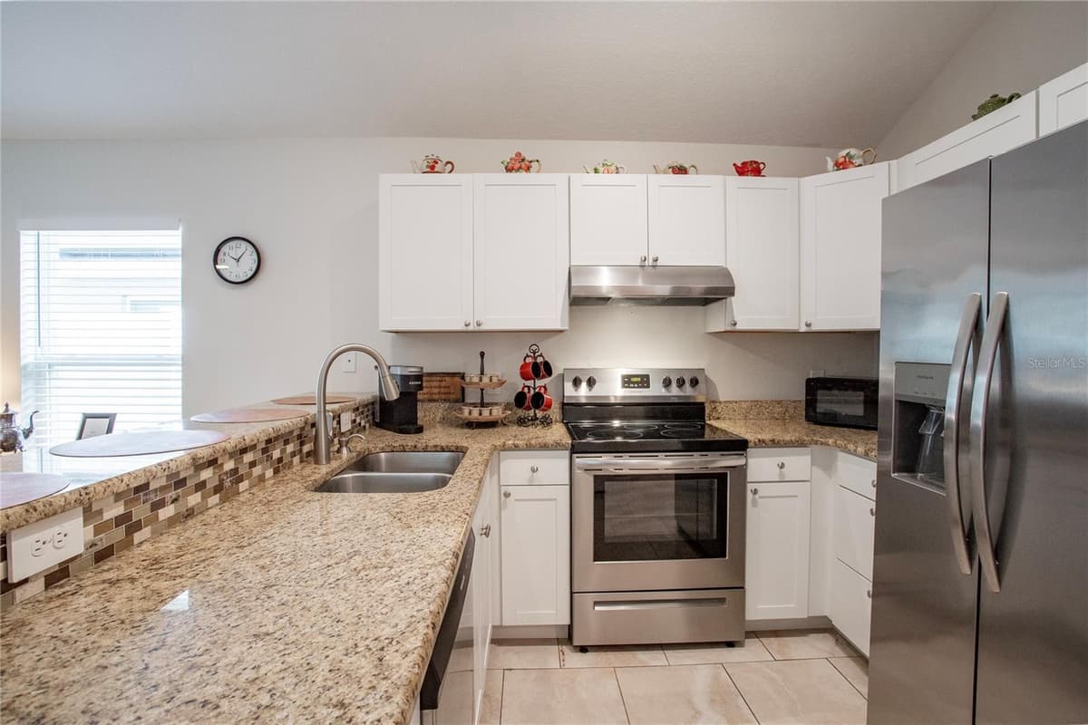 1202 DEWEY STREET — photo 6 of 30