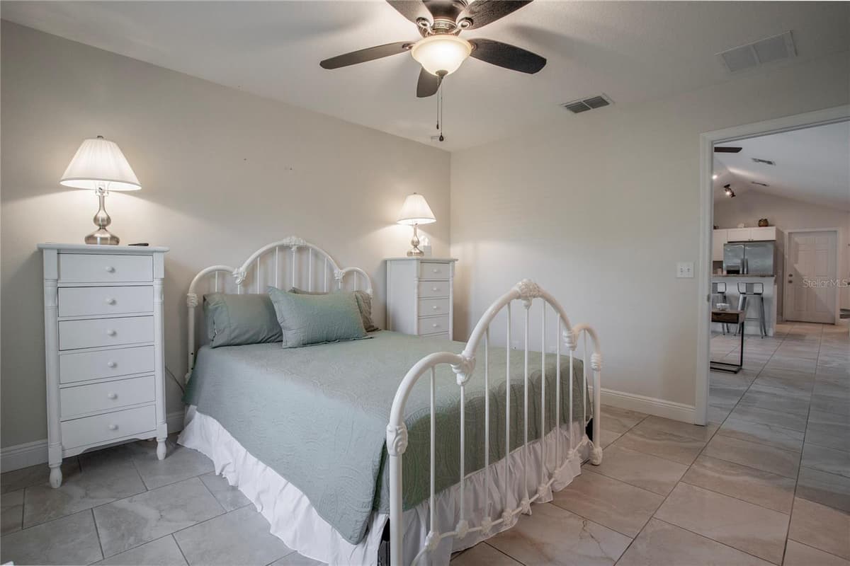 1202 DEWEY STREET — photo 18 of 30