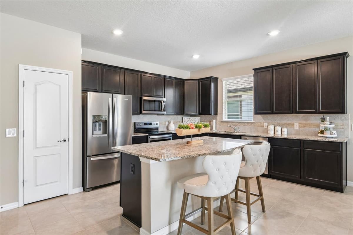 7873 YALE HARBOR DRIVE — photo 10 of 26