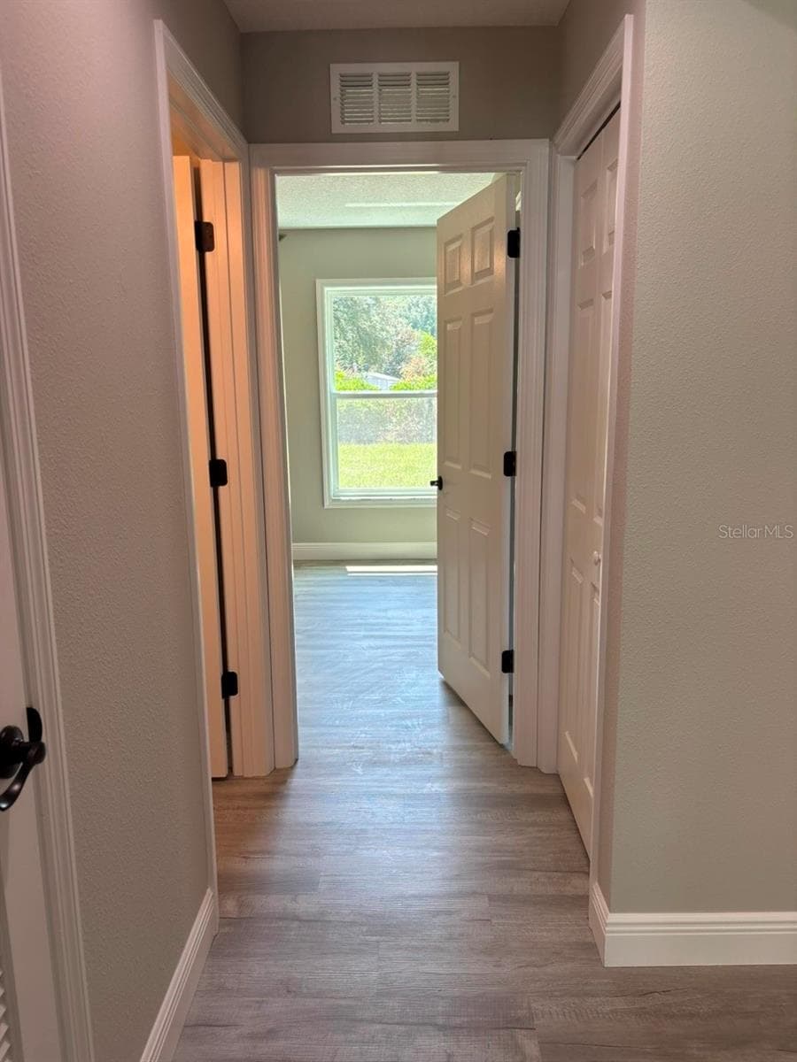 8468 EMPIRE AVENUE — photo 24 of 28