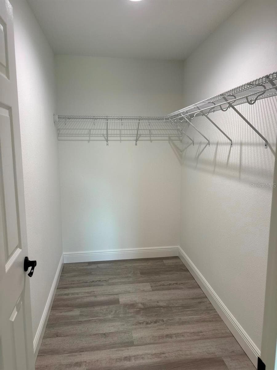 8468 EMPIRE AVENUE — photo 18 of 28