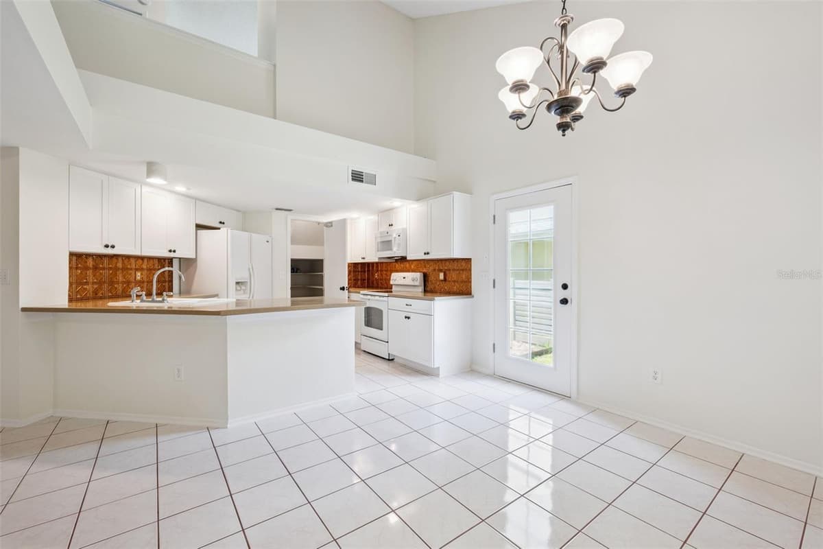 467 CIDERMILL PLACE — photo 10 of 46