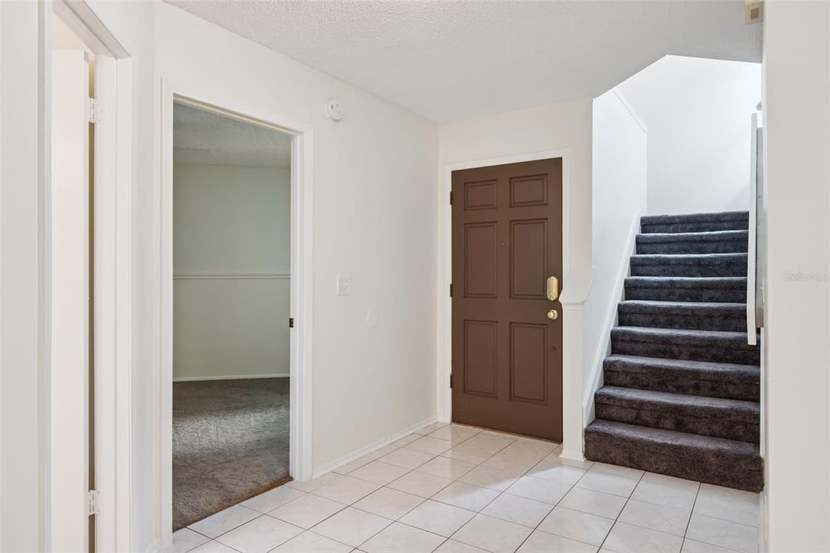 467 CIDERMILL PLACE — photo 4 of 46