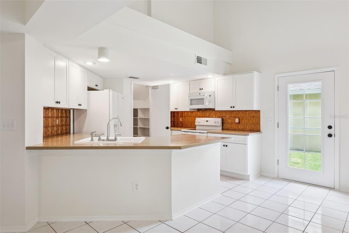 467 CIDERMILL PLACE — photo 8 of 46