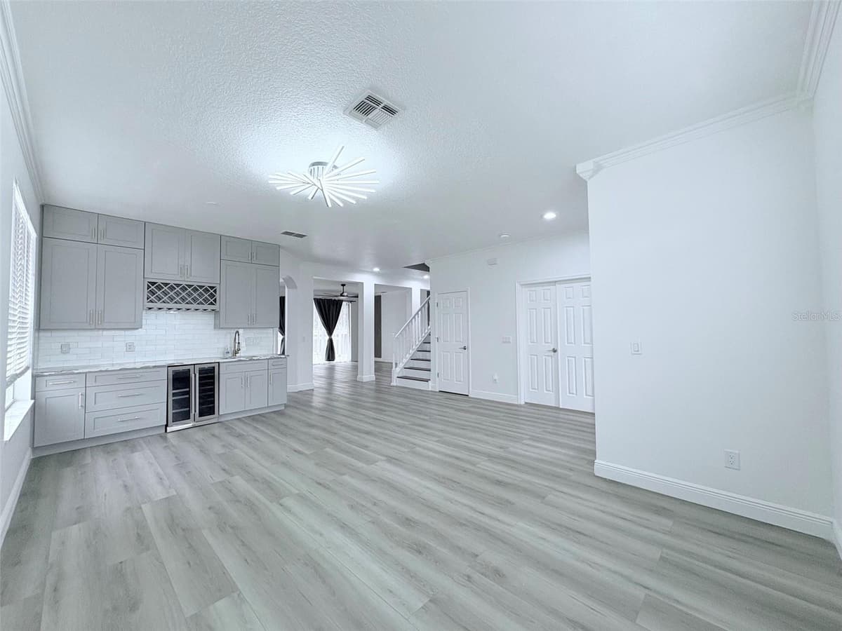 2157 WINTERMERE POINTE DRIVE — photo 2 of 30