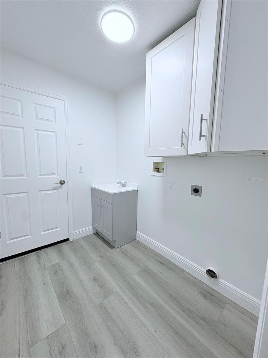 2157 WINTERMERE POINTE DRIVE — photo 11 of 30