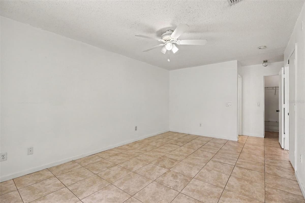 997 MARIPOSA DRIVE — photo 17 of 26