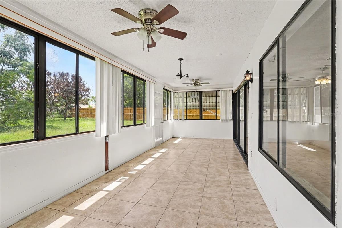 997 MARIPOSA DRIVE — photo 21 of 26