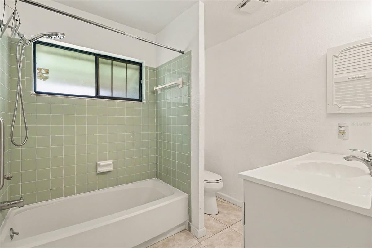 997 MARIPOSA DRIVE — photo 13 of 26