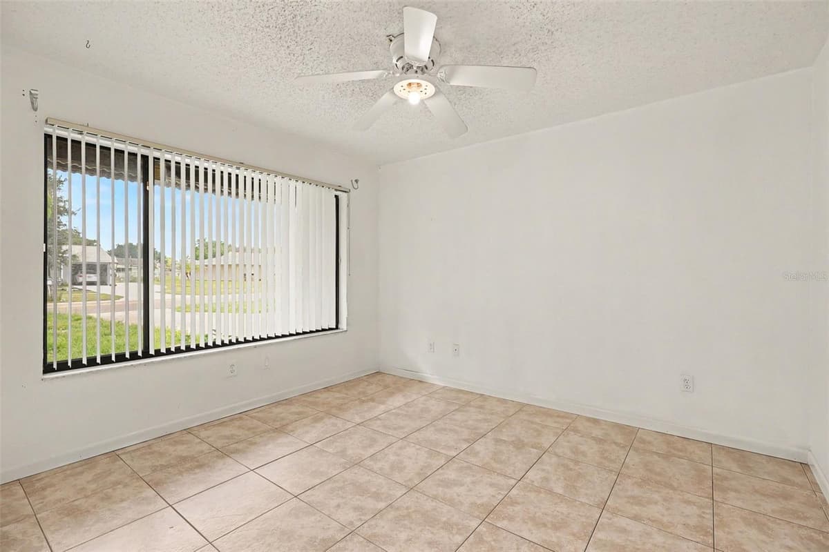 997 MARIPOSA DRIVE — photo 12 of 26