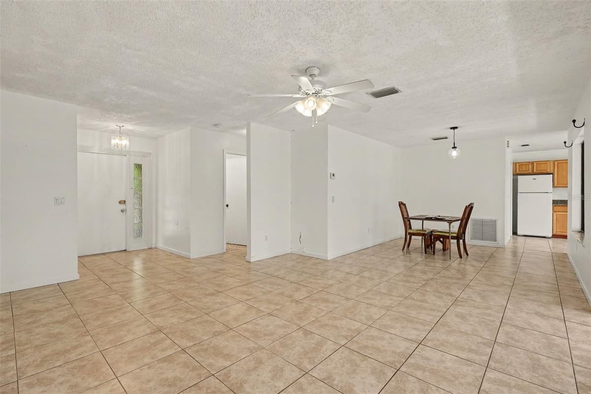 997 MARIPOSA DRIVE — photo 5 of 26