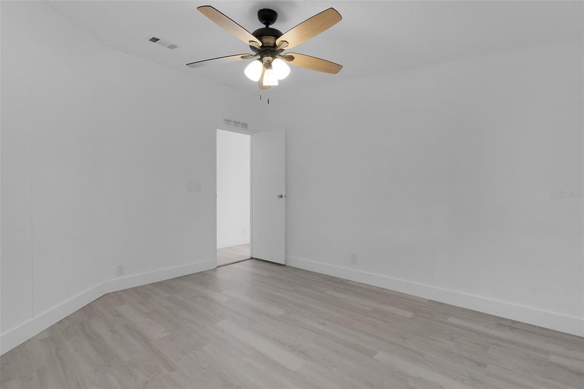 27817 PELICAN ISLE DRIVE — photo 18 of 50